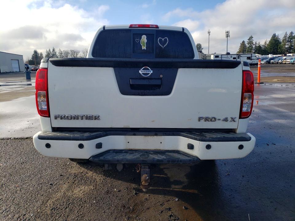 2015 Nissan Frontier S