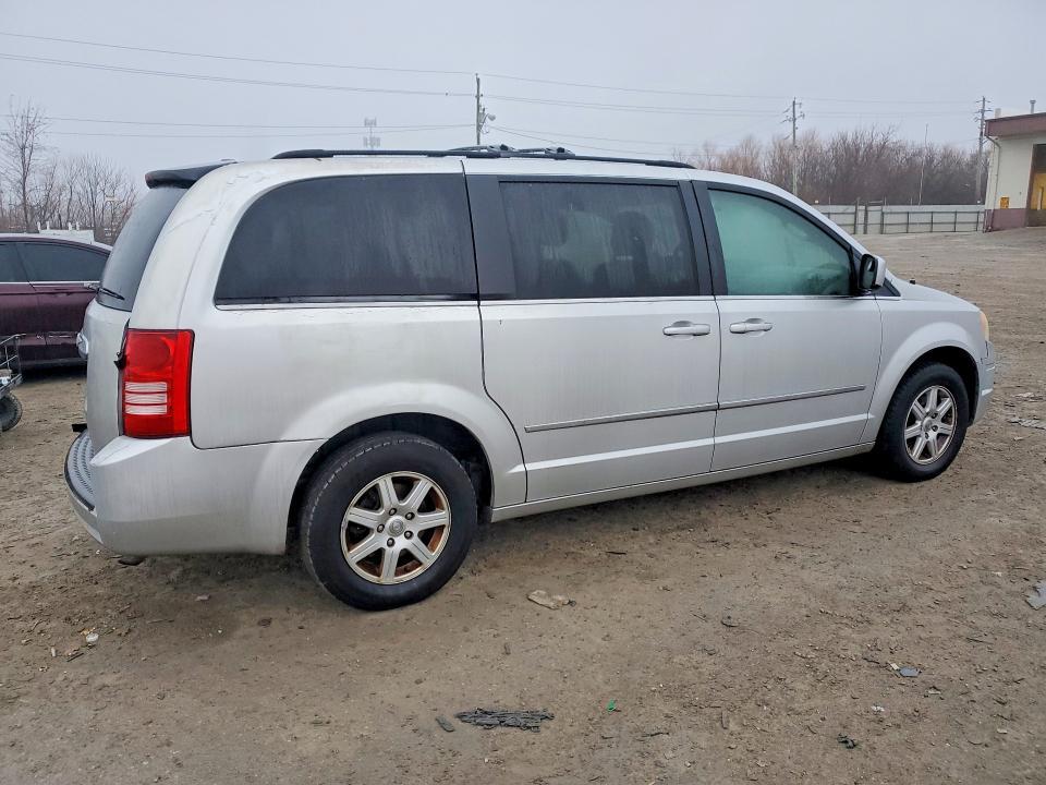 2010 Chrysler Town & Country Touring