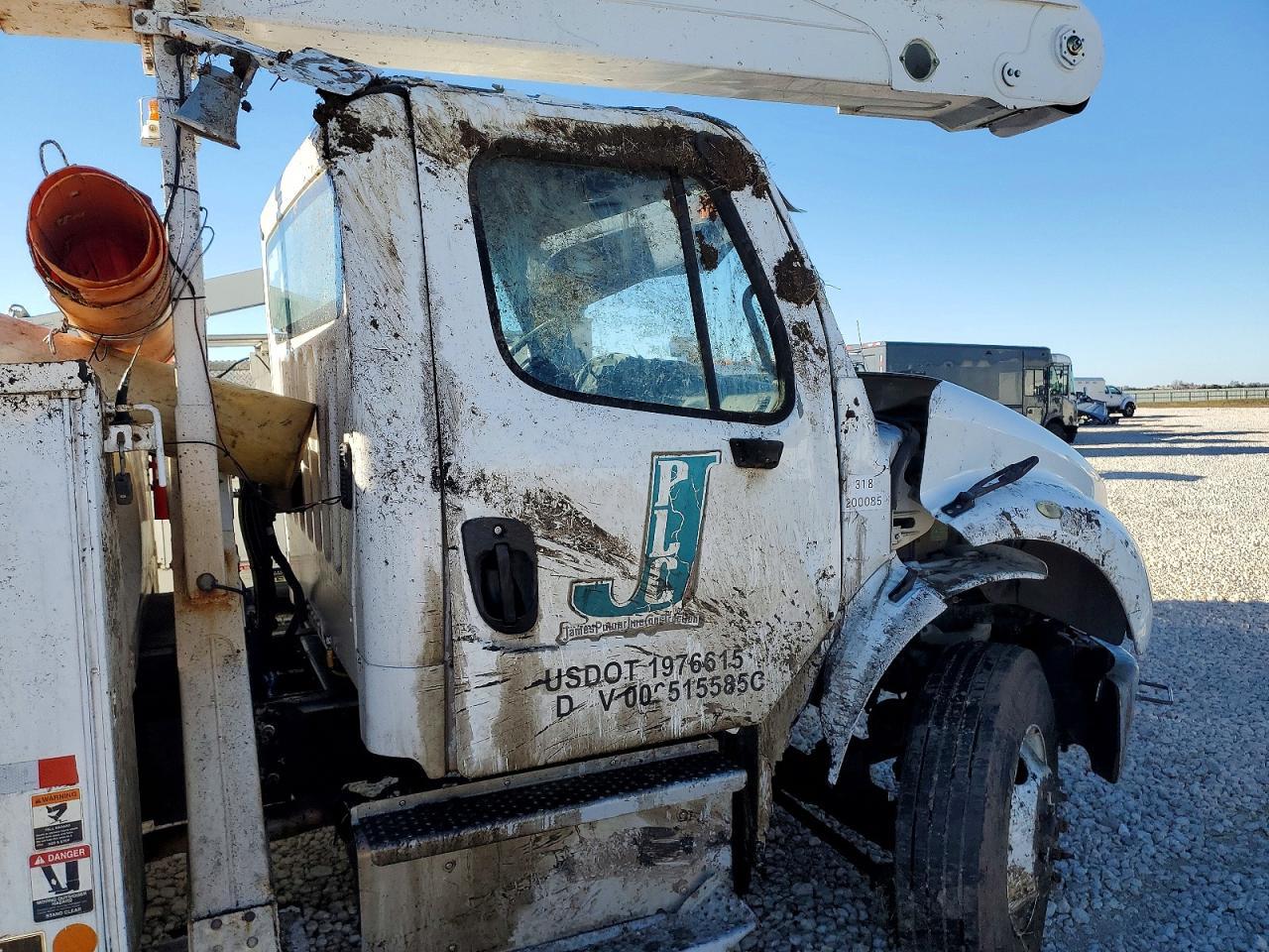2019 Freightliner M2 106 MED
