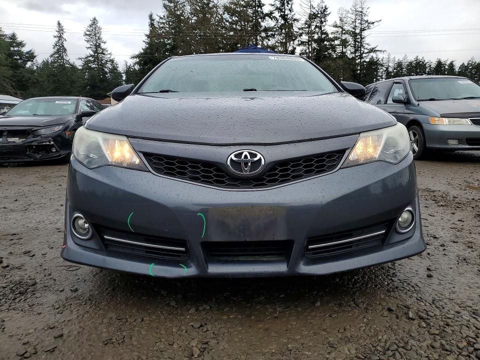 2013 Toyota Camry l