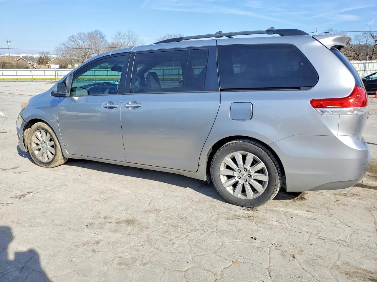 2012 Toyota Sienna xle
