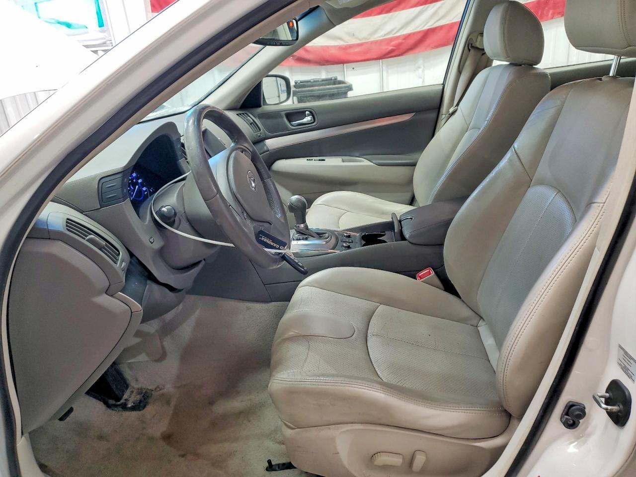 2015 Infiniti Q40