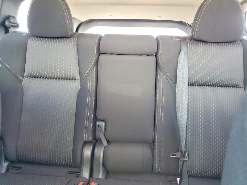 2024 Mitsubishi Outlander es