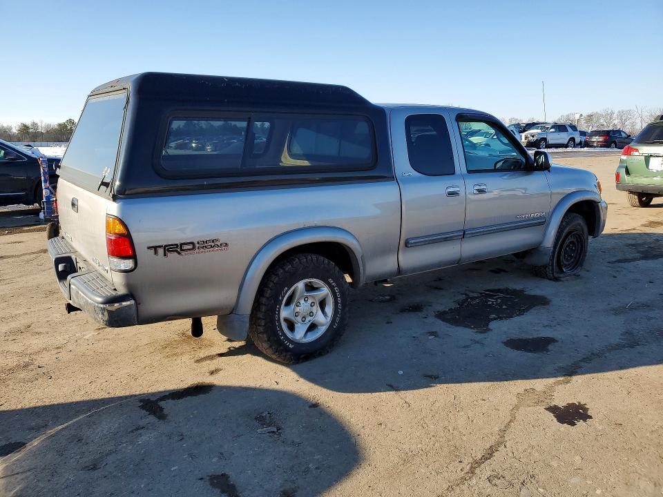 2004 Toyota Tundra Access cab SR5
