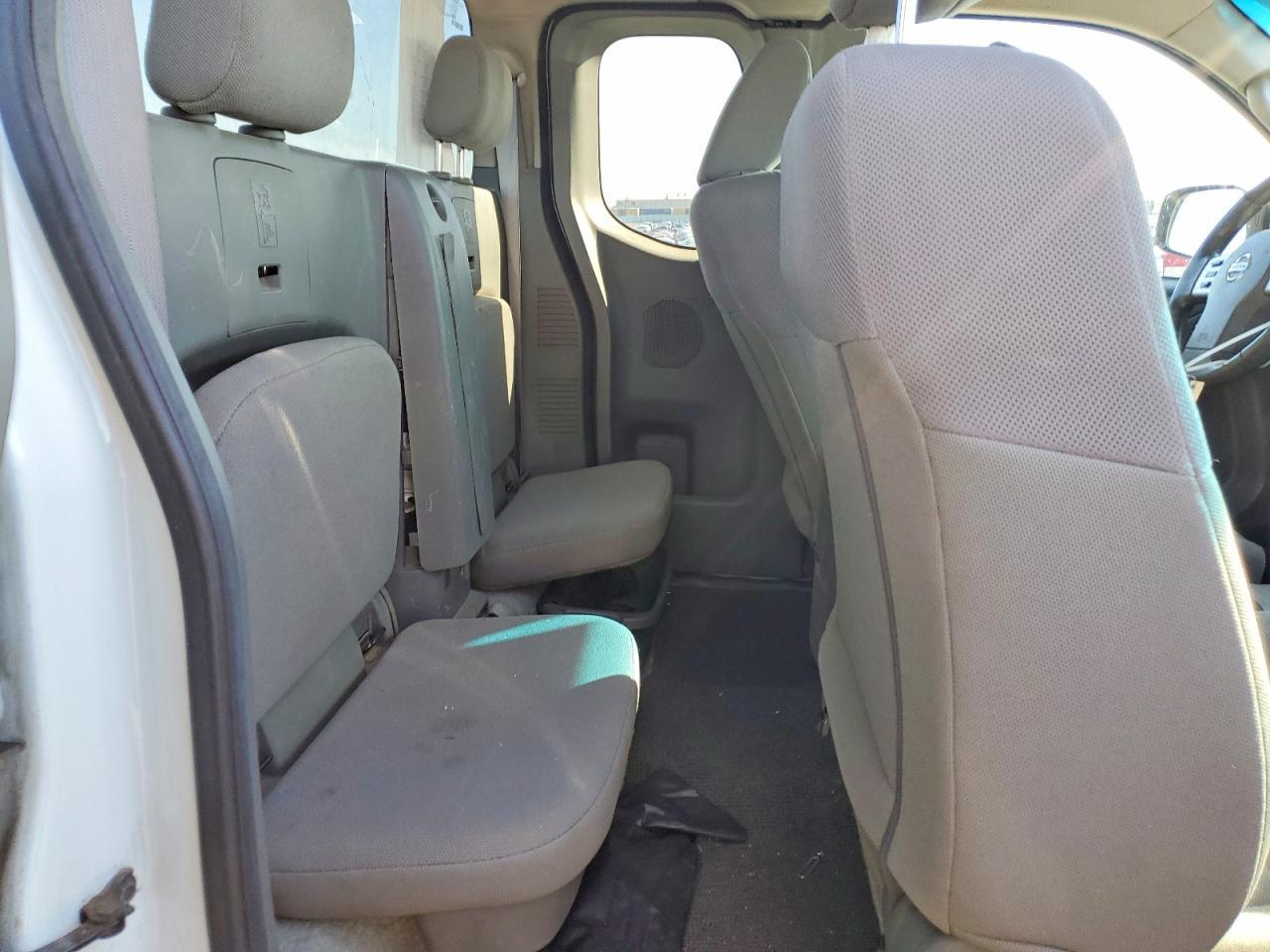 2016 Nissan Frontier S