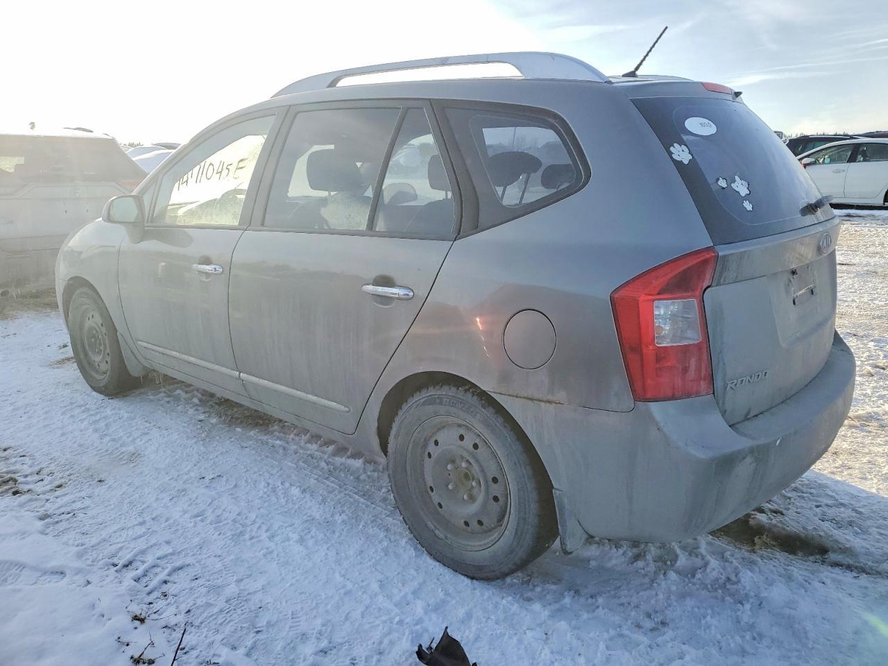2012 KIA Rondo