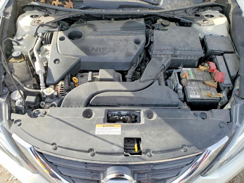 2016 Niss Altima 2.5