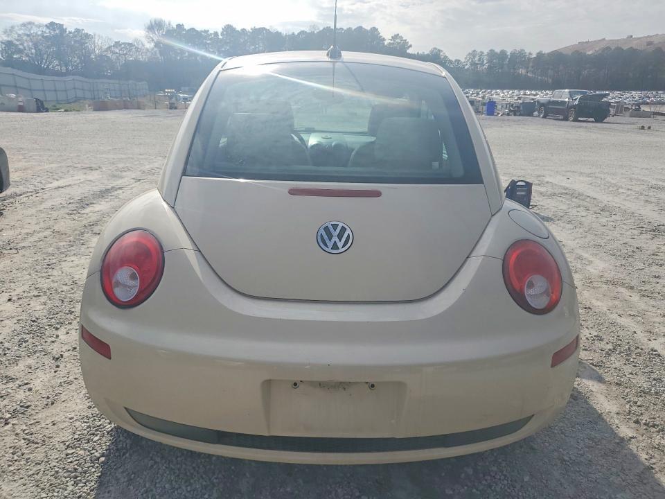 2008 Volkswagen New Beetle s