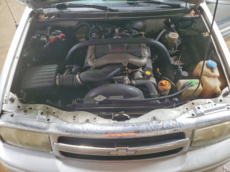 2002 Chevrolet Tracker lt