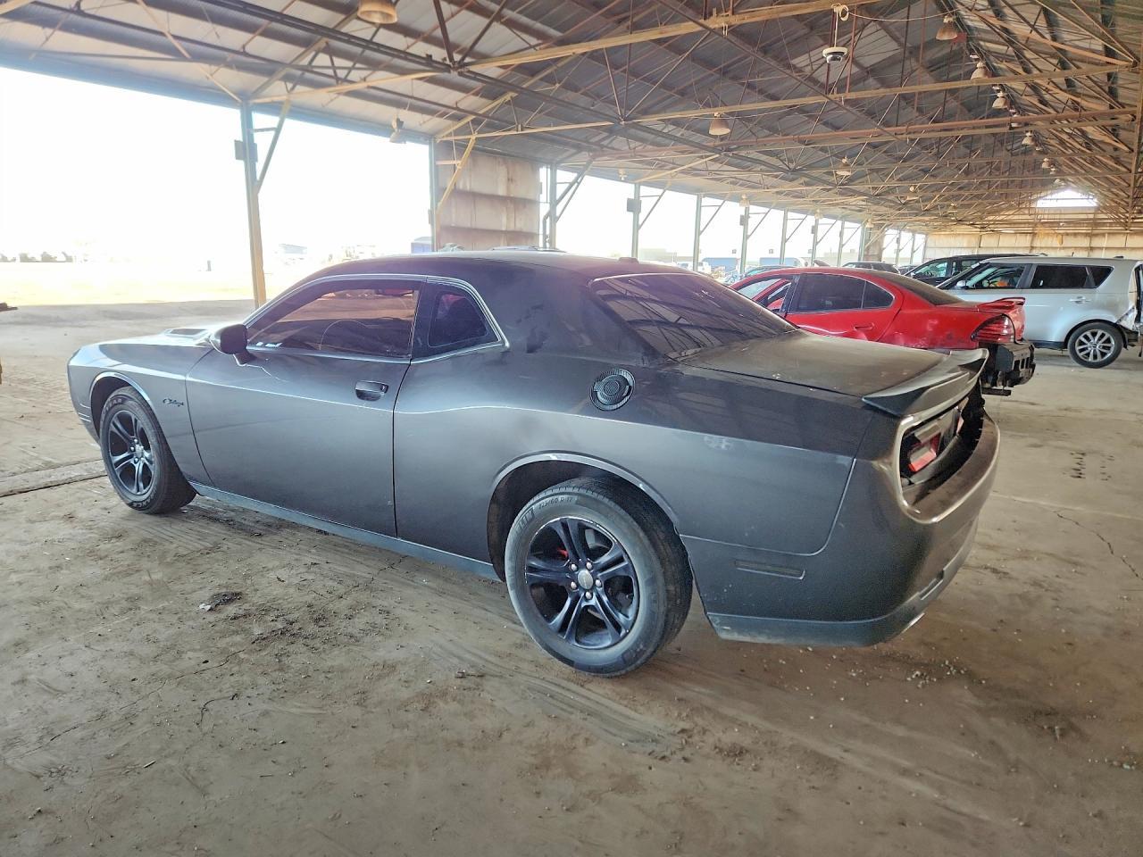 2015 Dodge Challenger sxt