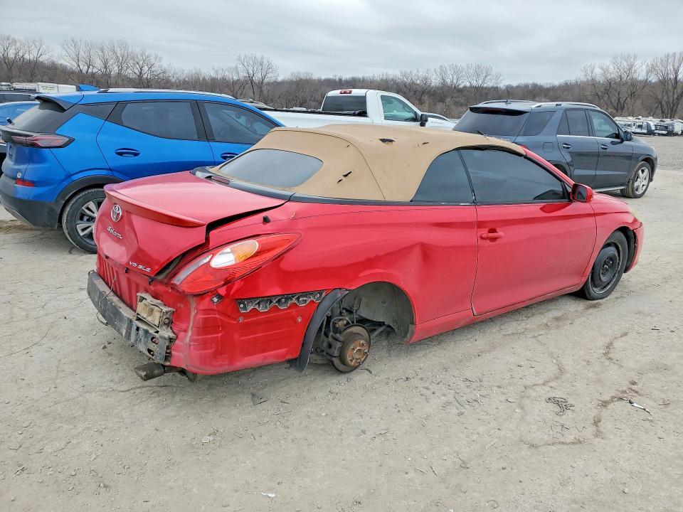 2005 Toyota Camry Solara se