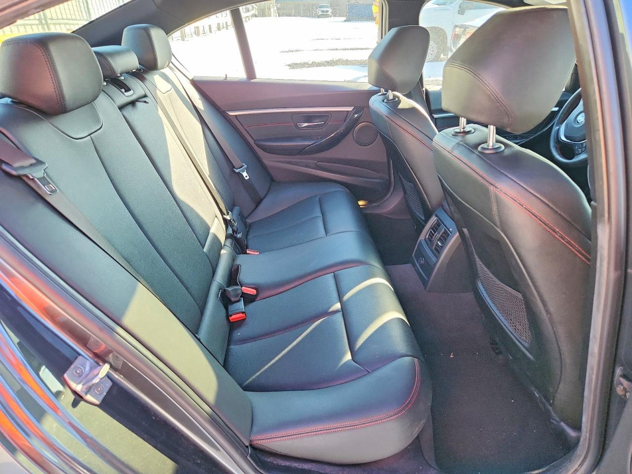2018 BMW 330 xi