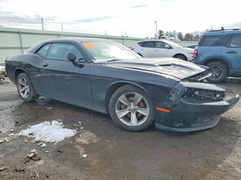 2017 Dodge Challenger sxt