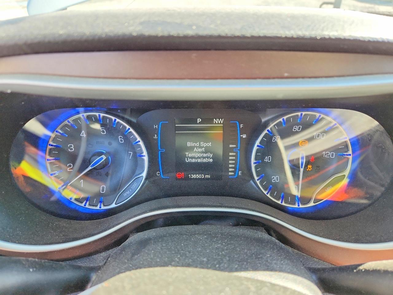 2017 Chrysler Pacifica Touring l