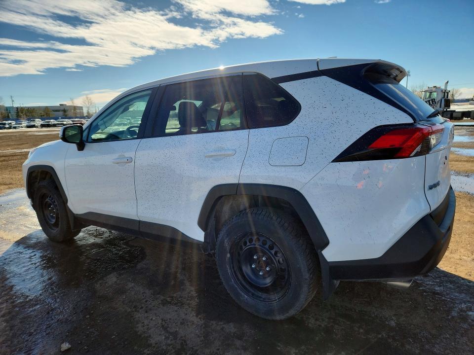 2023 Toyota Rav4 le