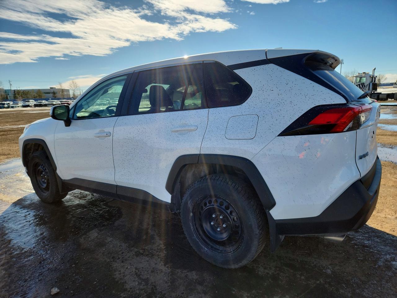 2023 Toyota Rav4 le