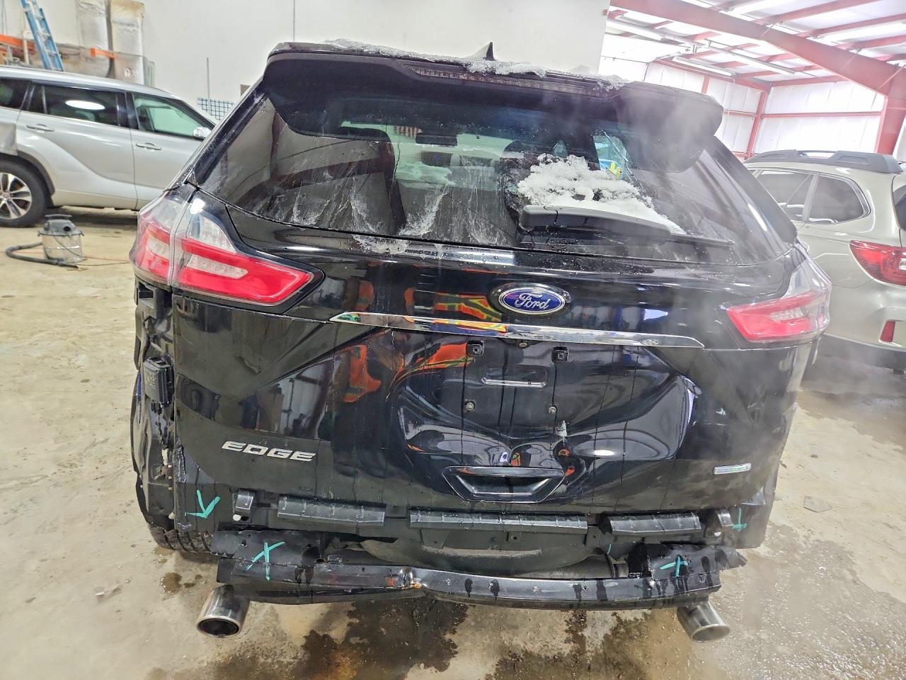2019 Ford Edge se