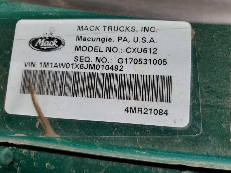 2018 Mack CX612 Semi Truck