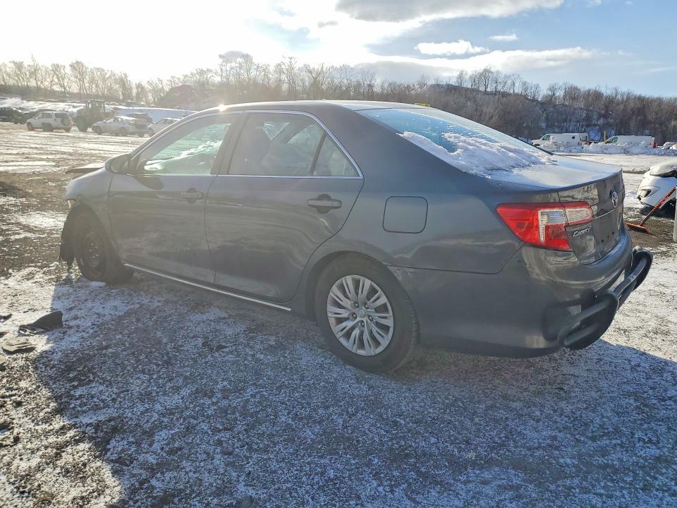 2012 Toyota Camry le
