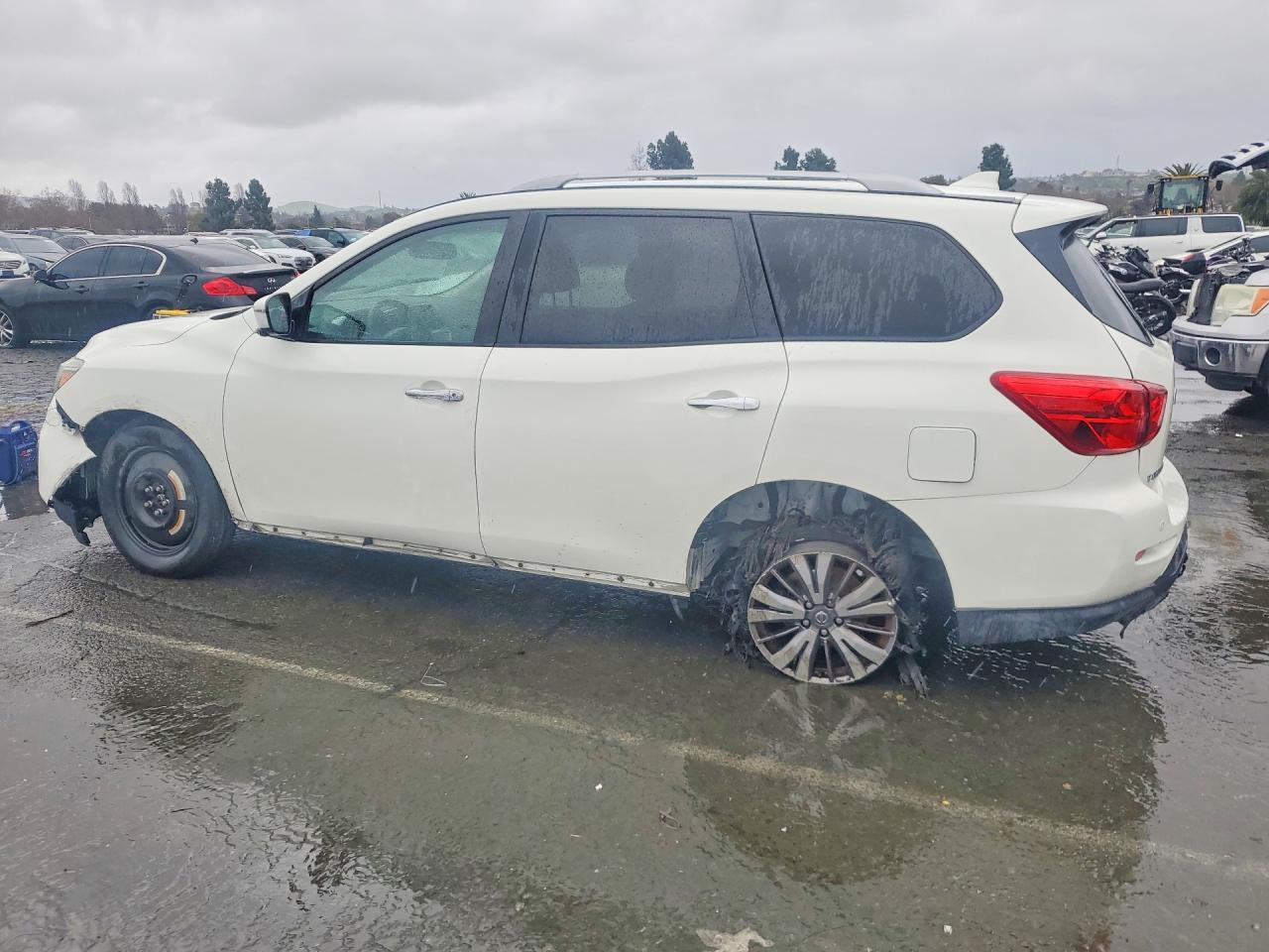 2019 Nissan Pathfinder s