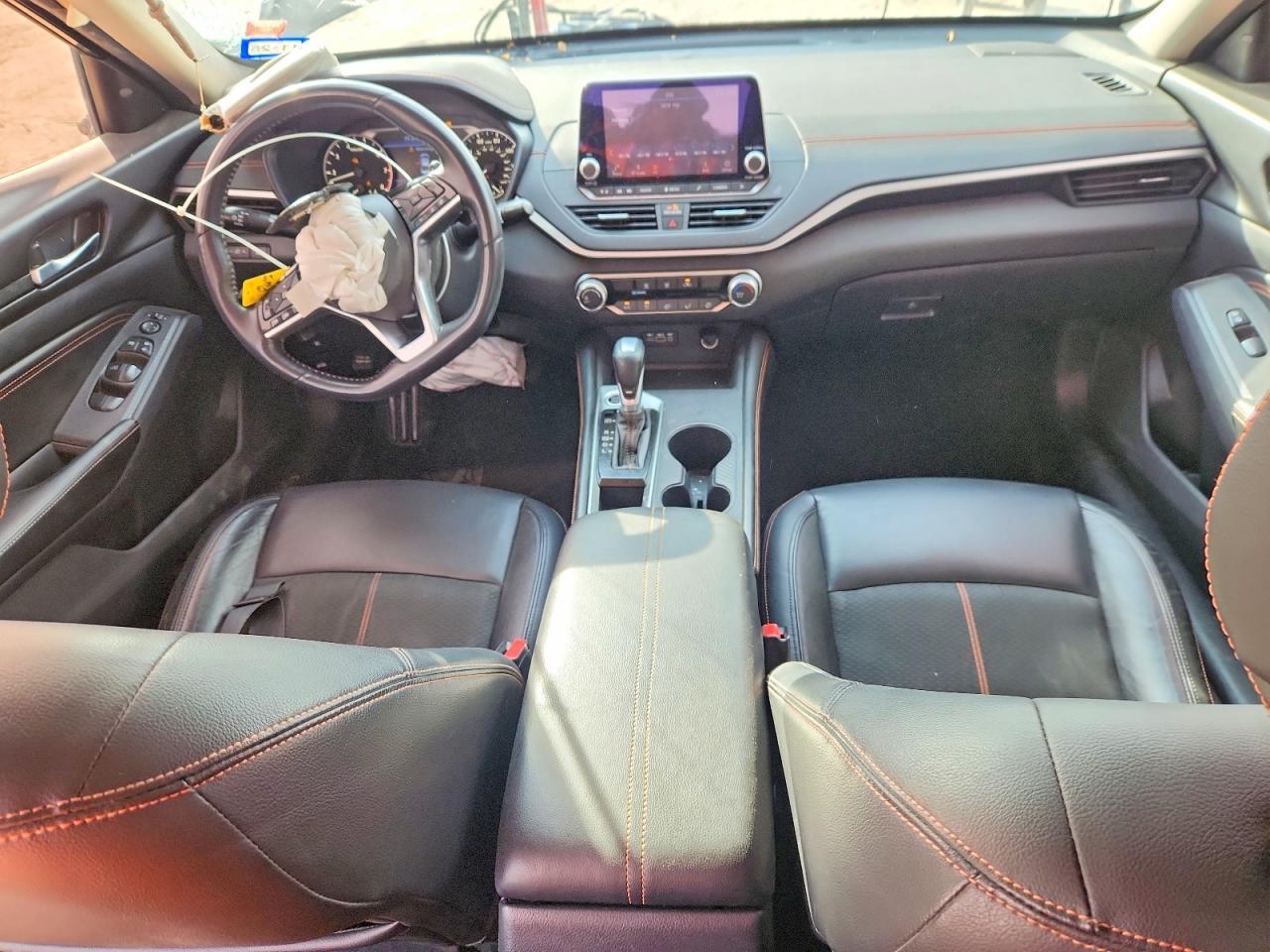2019 Niss Altima sr