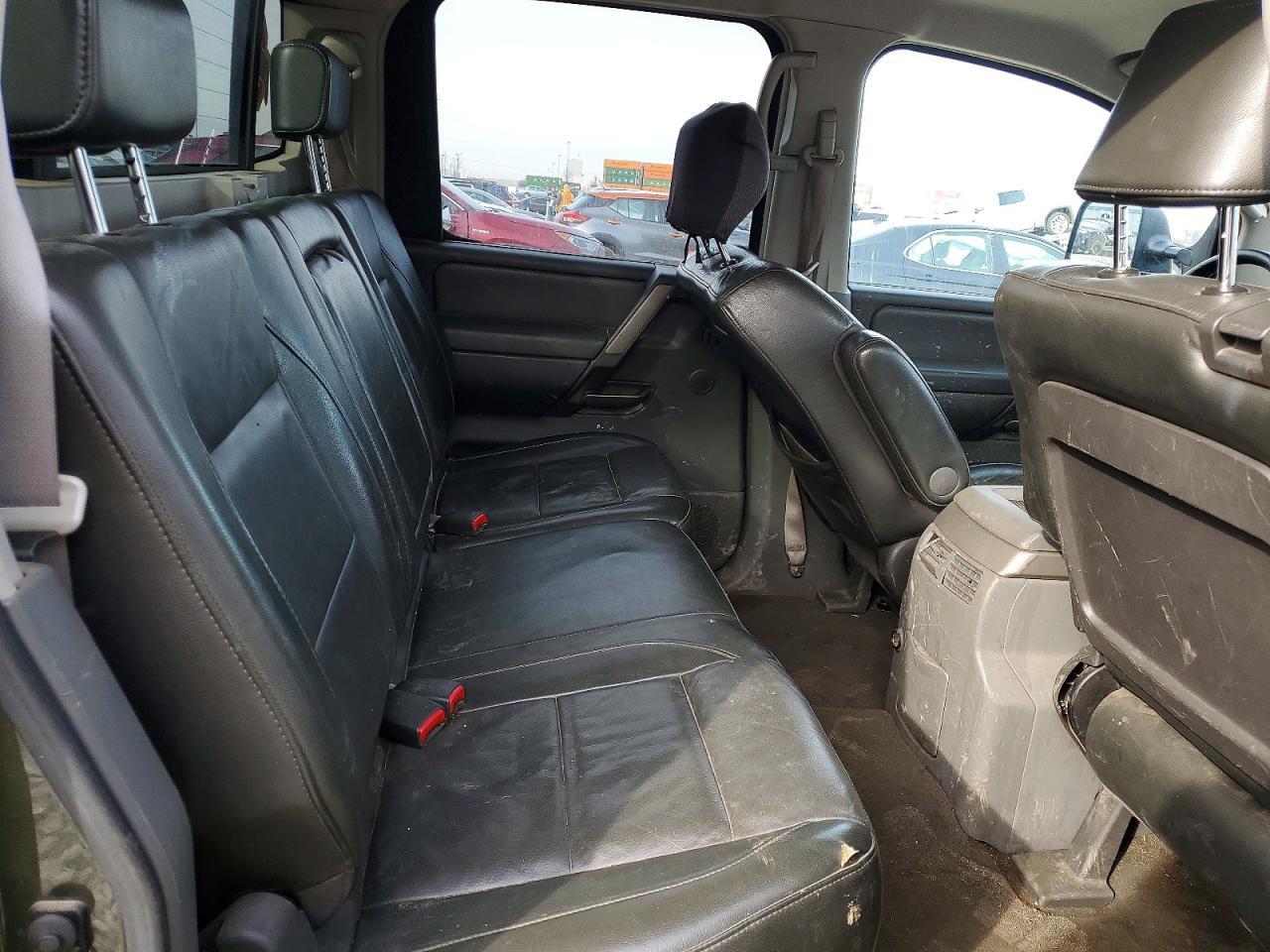 2005 Nissan Titan XE