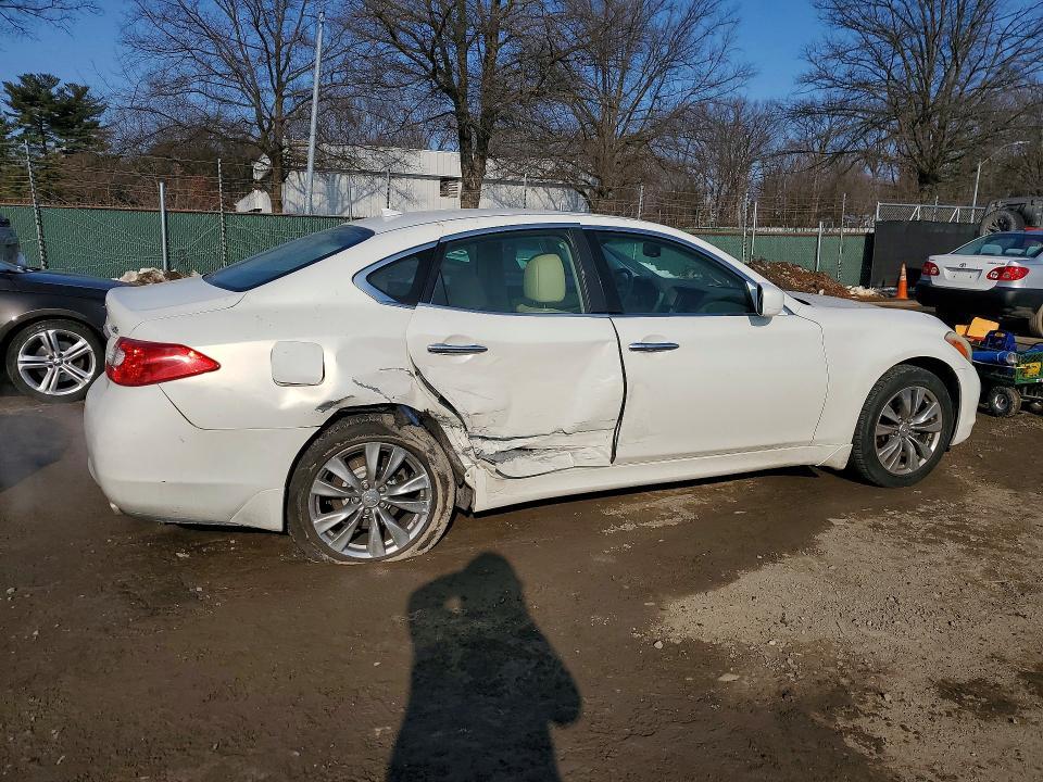 2011 Infiniti M37 x