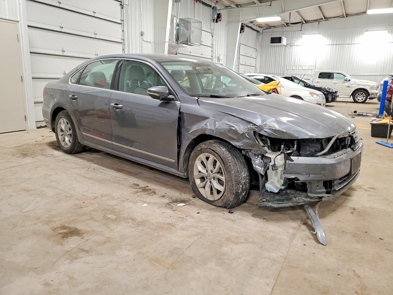 2017 Volkswagen Passat s