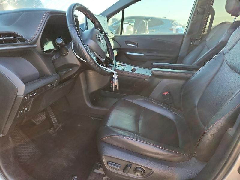 2021 Toyota Sienna xse