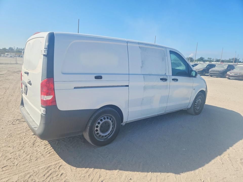 2022 Mercedes-Benz Metris