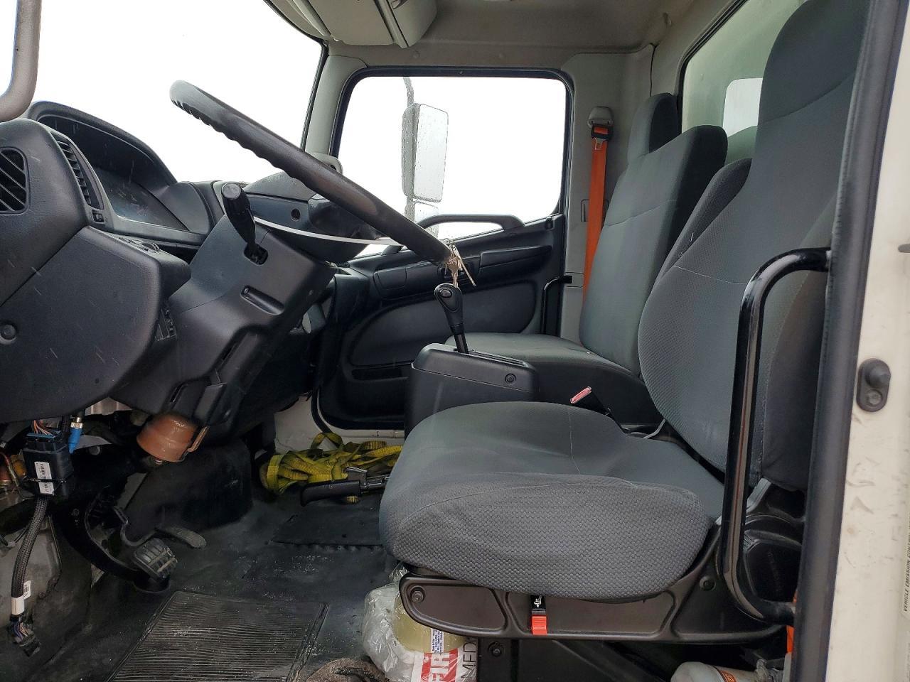2015 Hino 258 268