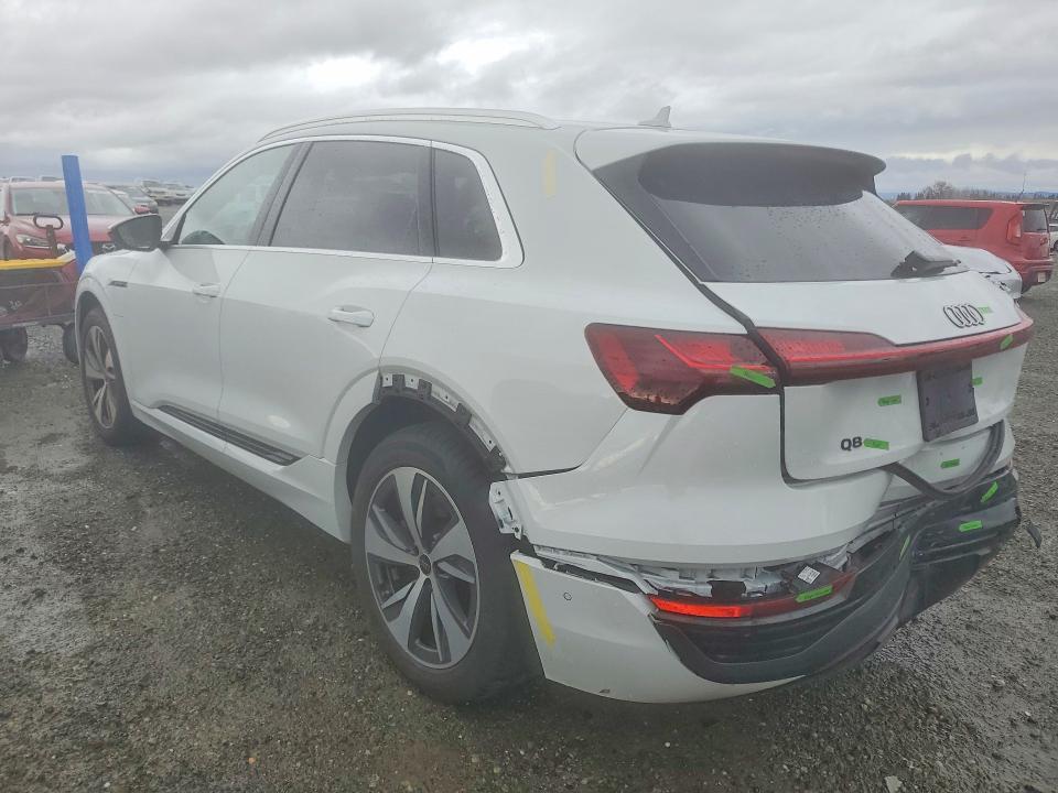 2024 Audi Q8 E-tron Premium Plus