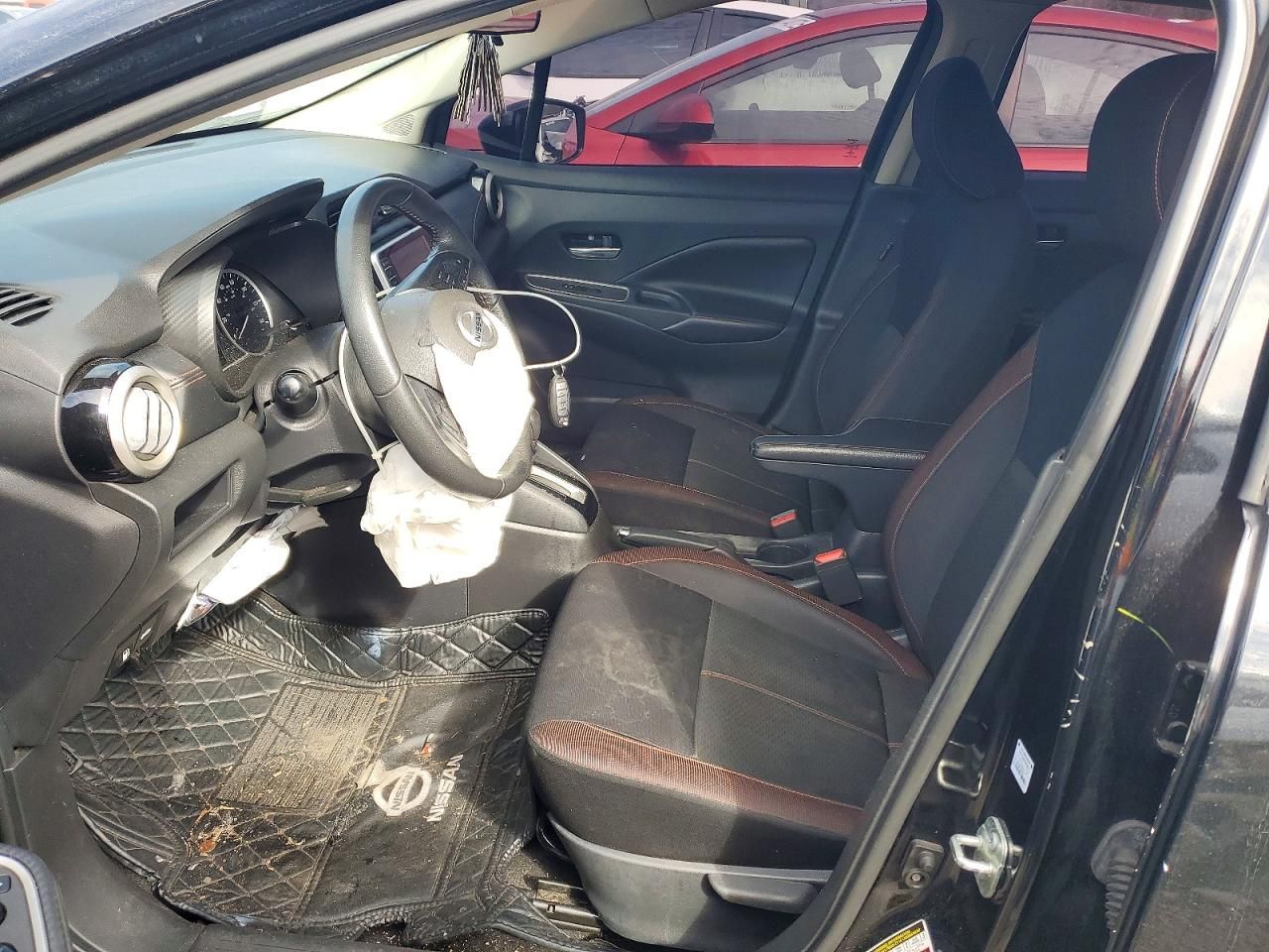 2020 Nissan Versa sr