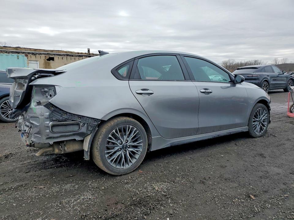 2023 KIA Forte gt Line