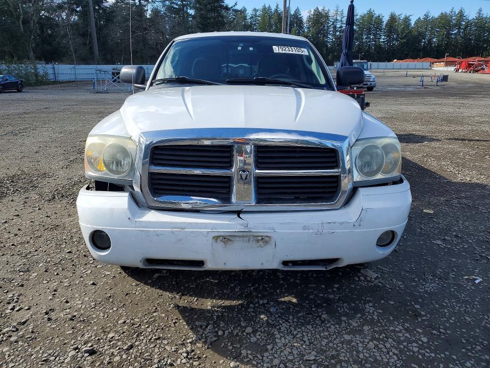 2005 Dodge Dakota Quad slt