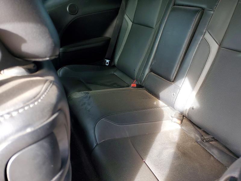 2015 Dodge Challenger sxt Plus