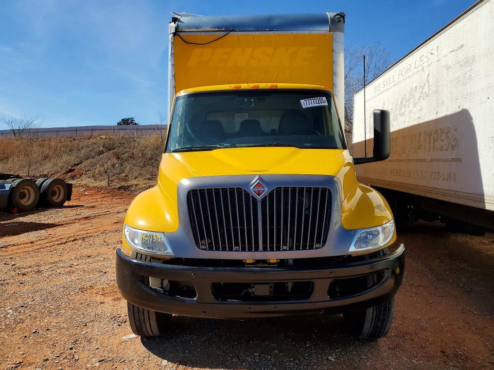 2022 International MV607 BOX Truck