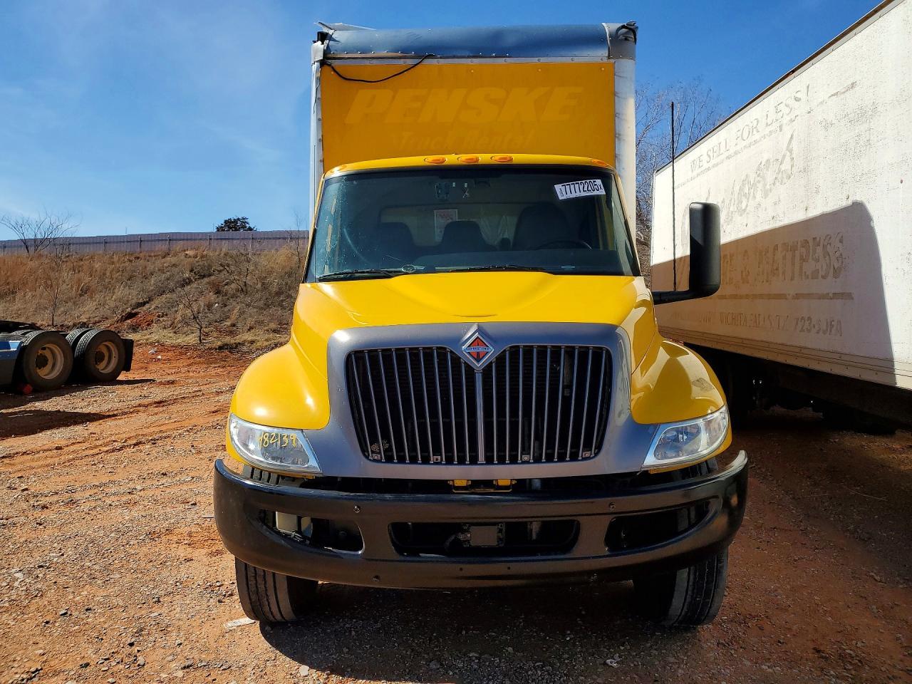 2022 International MV607 BOX Truck