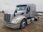 2015 Ptrb 2015 Peterbilt 579 Semi Truck
