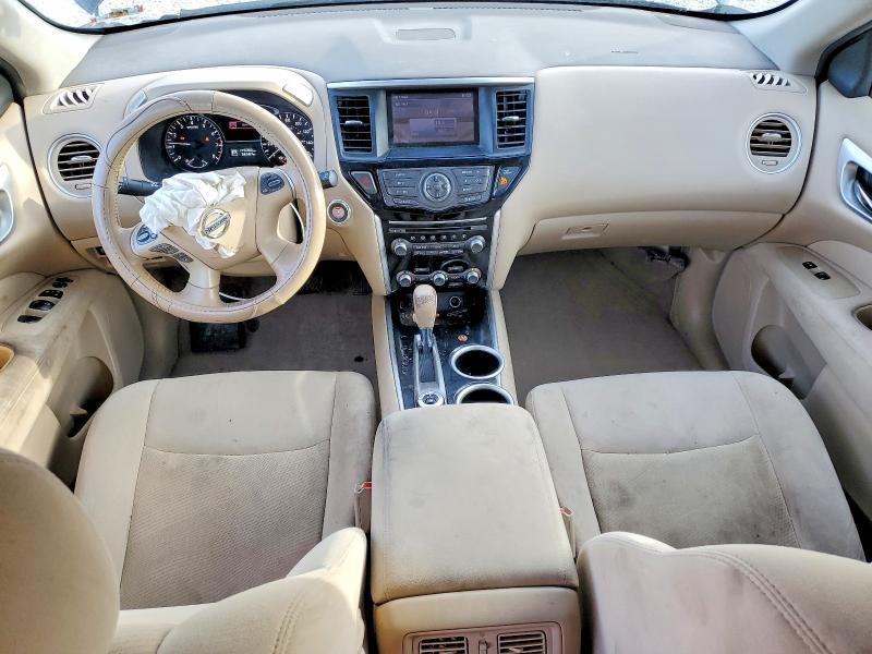 2015 Nissan Pathfinder sv