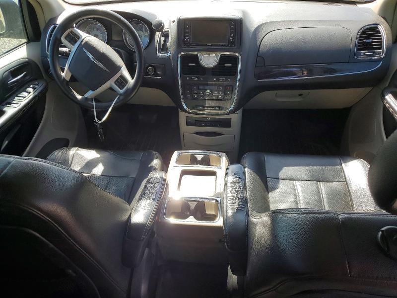 2014 Chrysler Town & Country Touring l