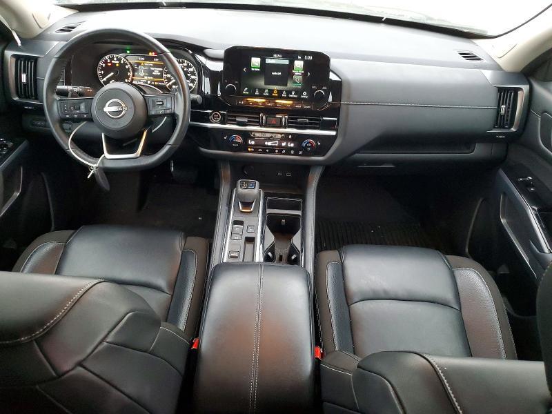 2022 Nissan Pathfinder sl