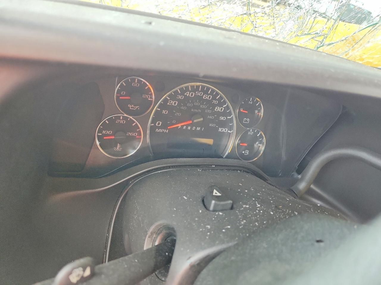 2022 GMC Savana CUT-BOX Truck