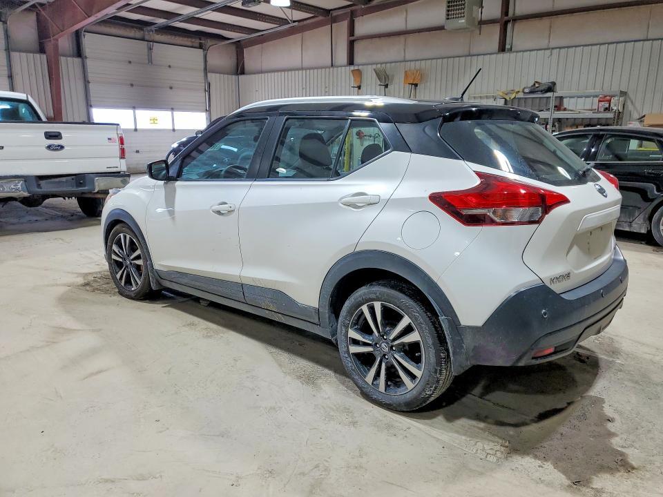 2020 Nissan Kicks sv