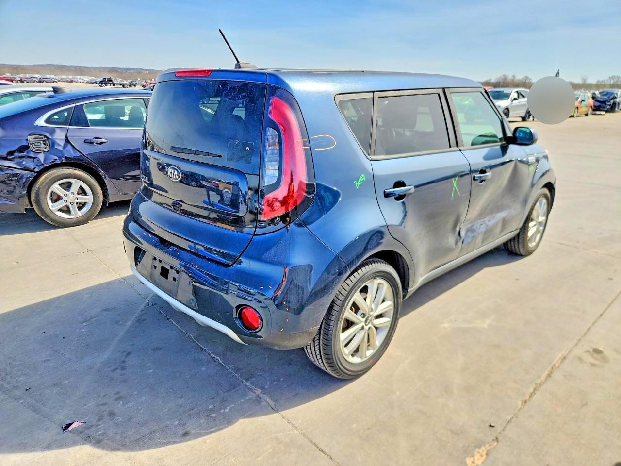 2017 KIA Soul +