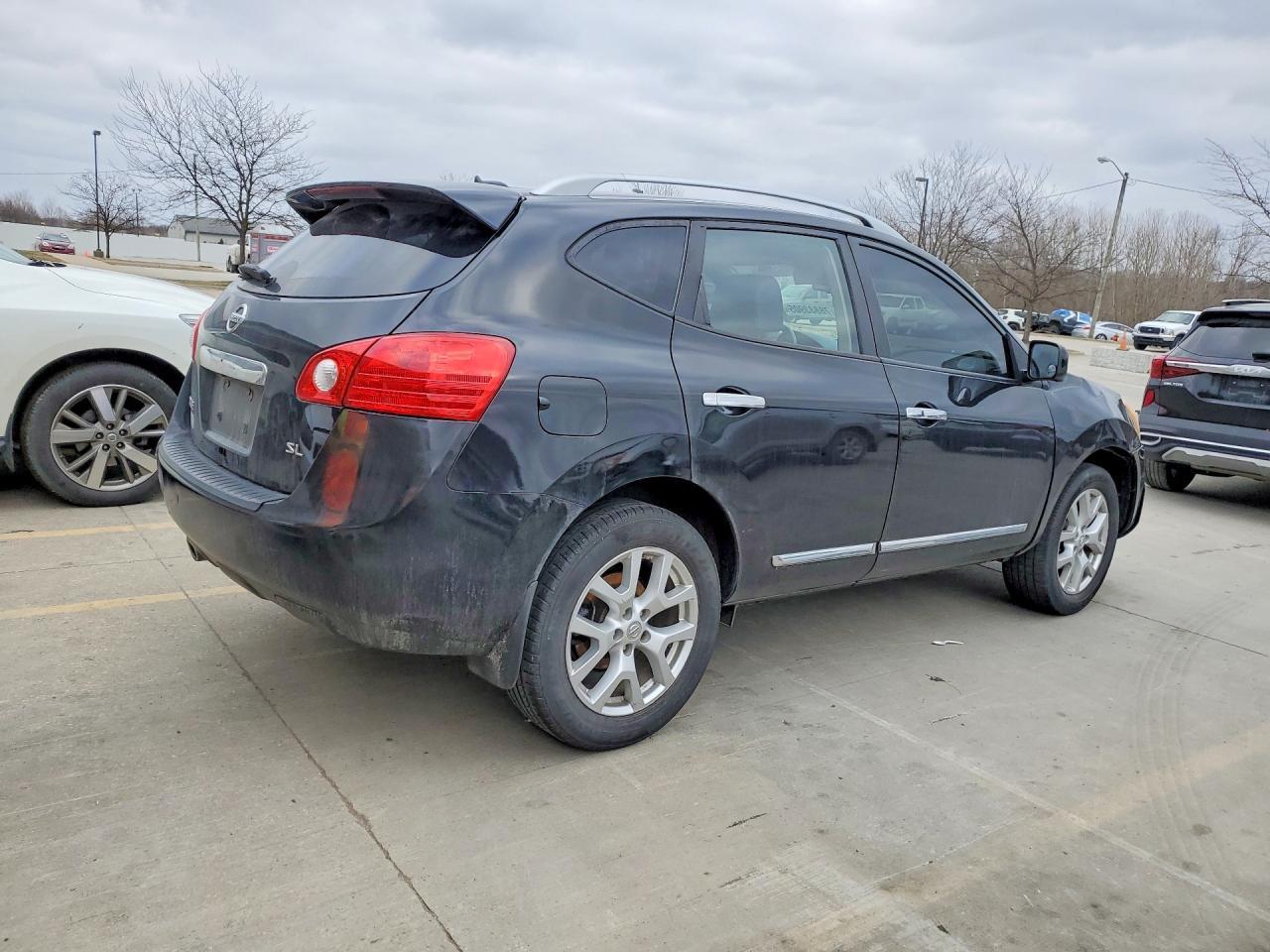 2012 Nissan Rogue s