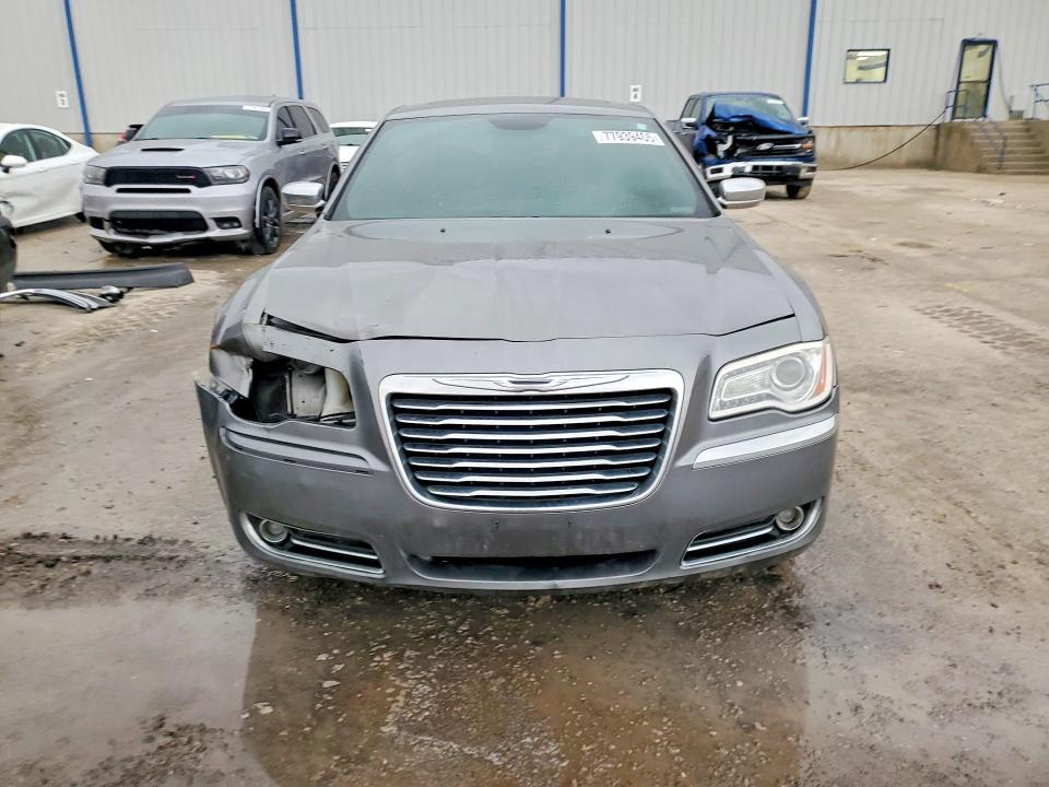 2012 Chrysler 300 Limited