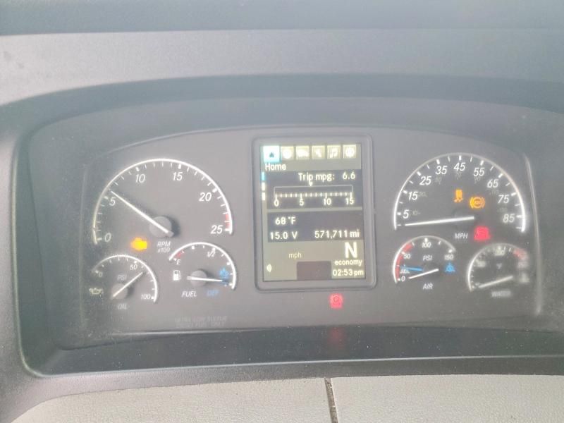 2021 Freightliner Cascadia 126 Semi Truck