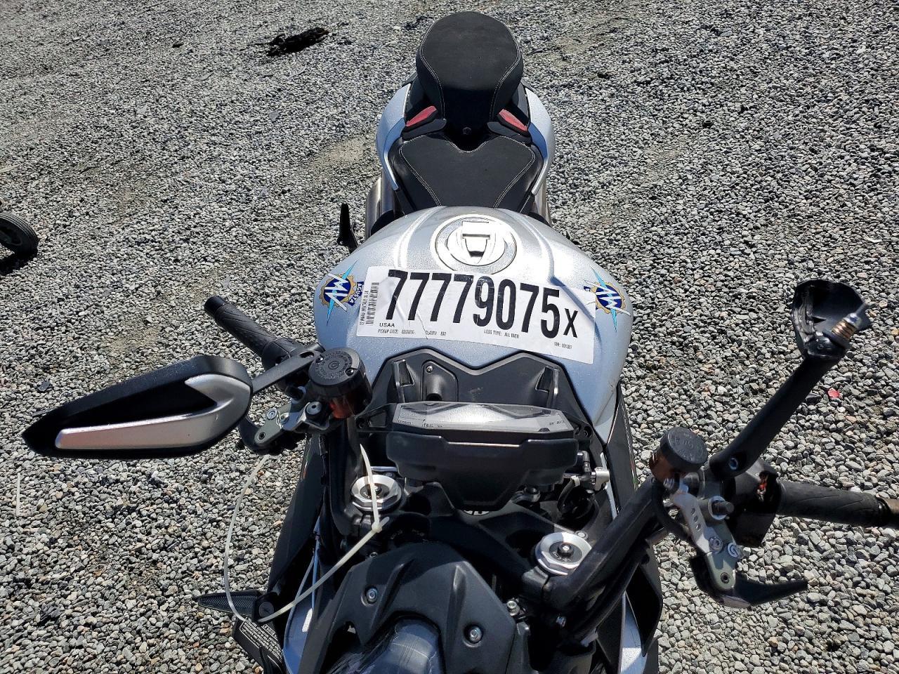 2022 M. V. Agusta Brutale 1000RS
