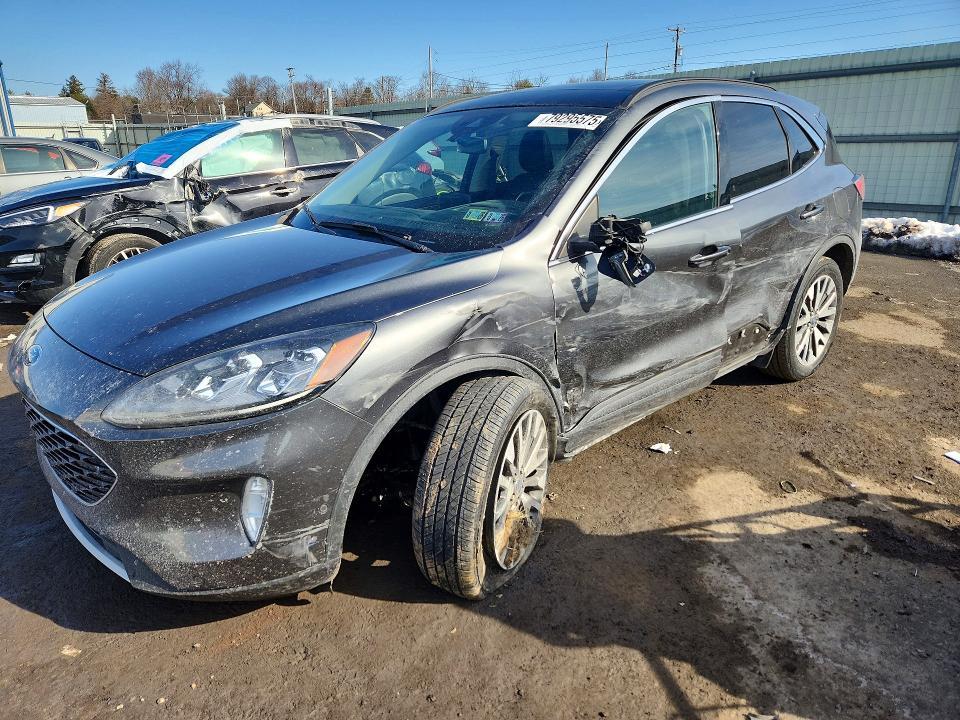 2020 Ford Escape Titanium